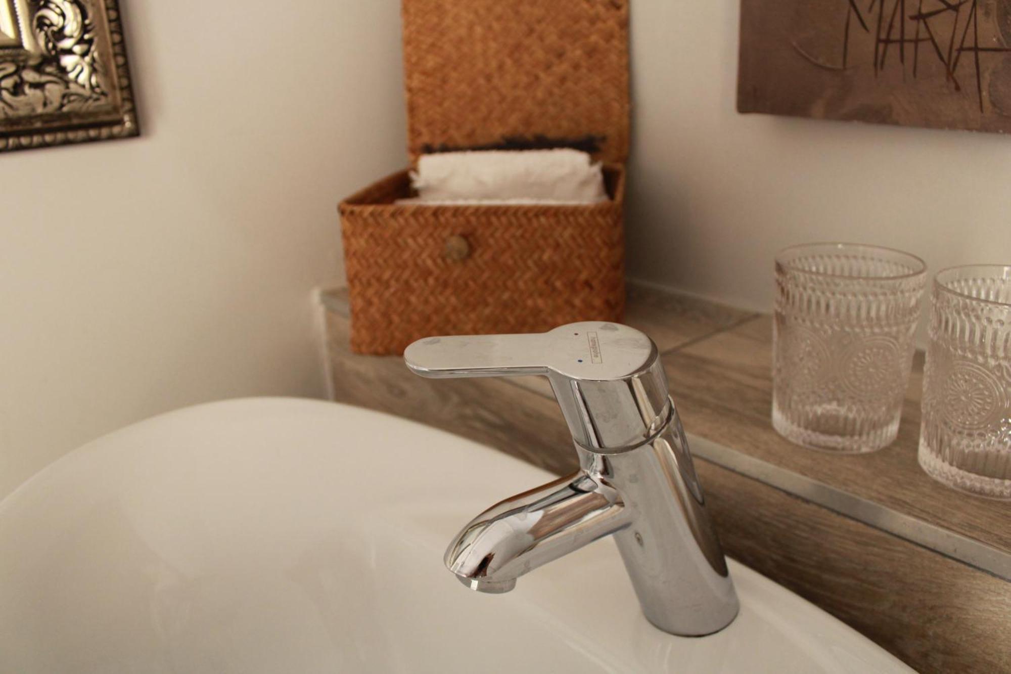 מוסל ביי C-Vu-Cottage Cosy And Warm Private Apartment מראה חיצוני תמונה
